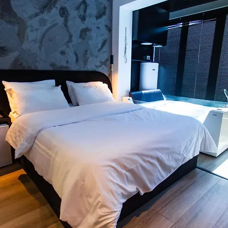 Modern By The Bubbles *