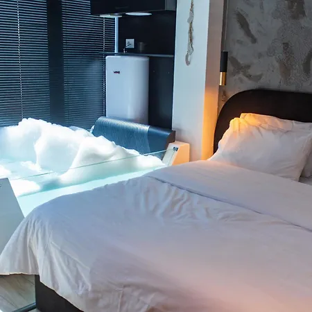 Modern By The Bubbles ホテル