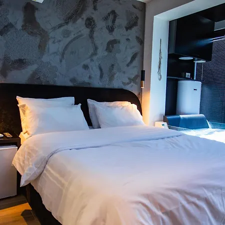 Modern By The Bubbles ホテル *