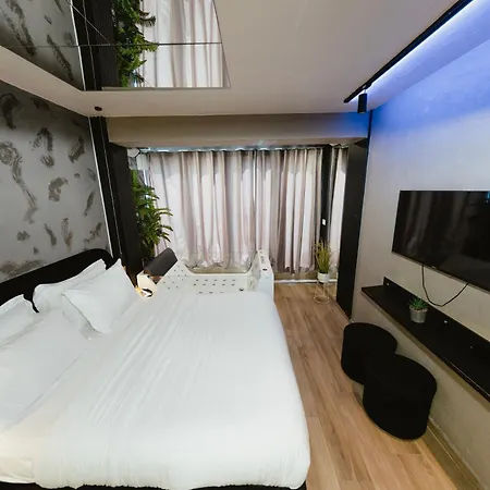 Modern By The Bubbles