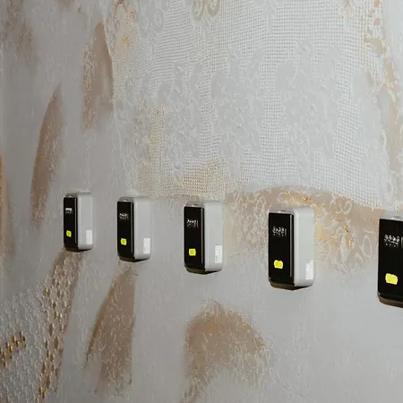 Hotel Modern By The Bubbles Tirana