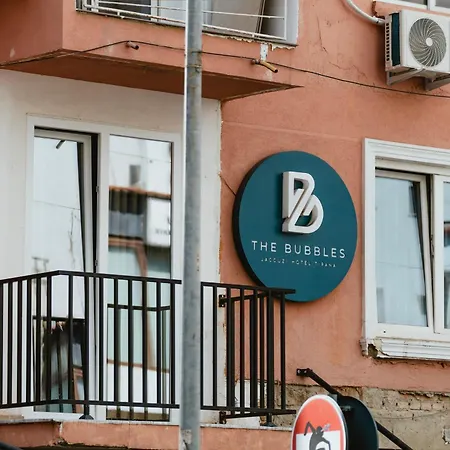 Modern By The Bubbles Hotel *