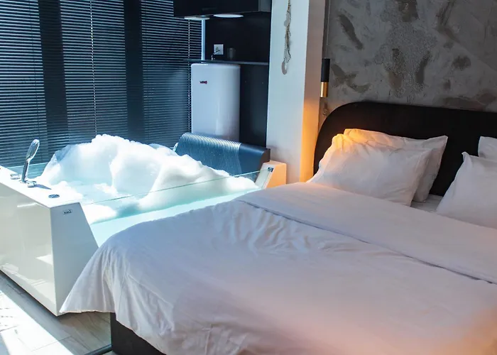 Modern By The Bubbles ホテル